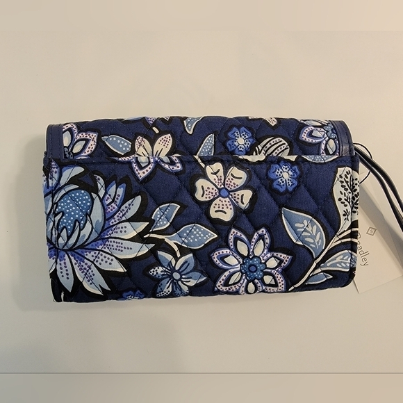 NWT Vera Bradley Wristlet Wallet